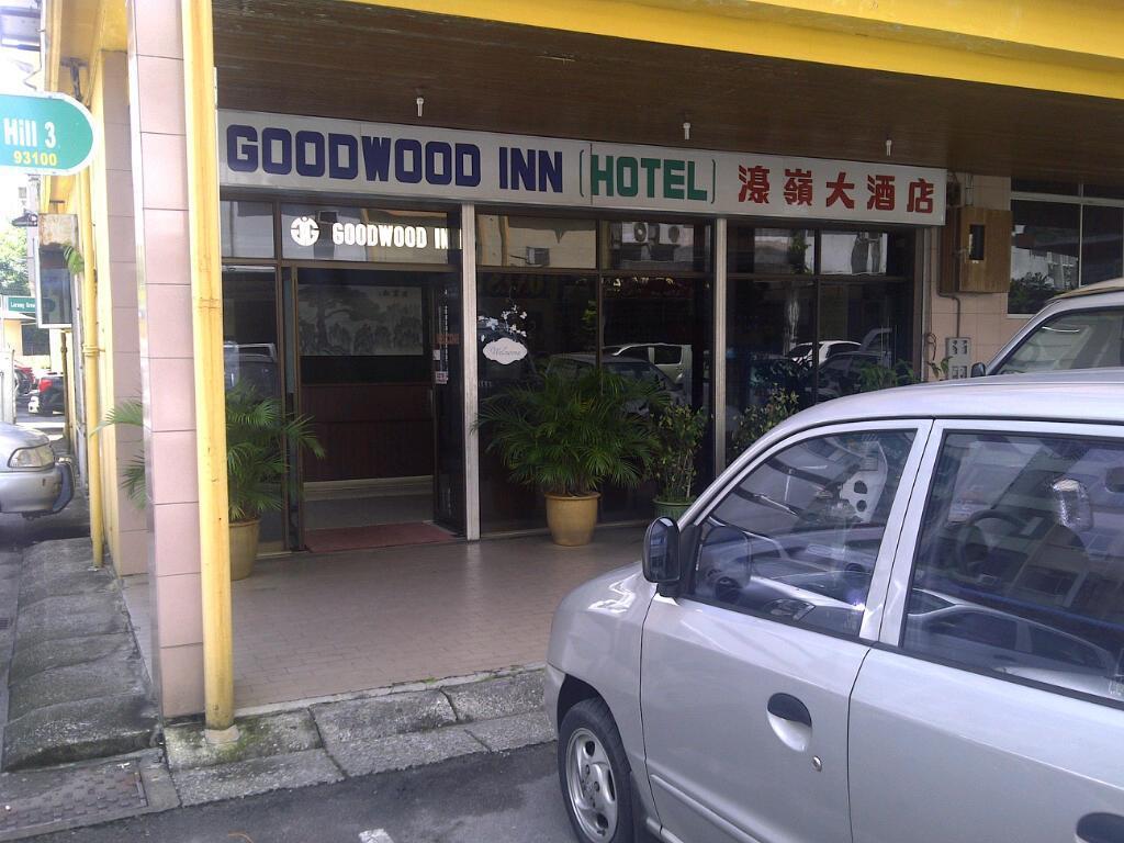 Goodwood Inn Кучінг Екстер'єр фото